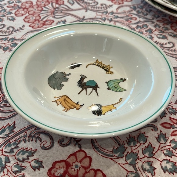 Arabia Made in Finland Child's Bowl Bone China Noah's Ark Themed Beautiful - Picture 3 of 9